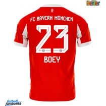 Bayern Munich Sacha Boey #23 Hjemmedrakt 2025-26 Kortermet